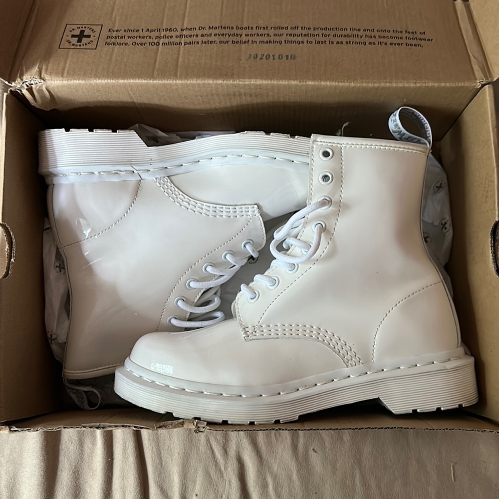 Dr. Martens Women’s Lace Fashion Boot - White Patent Lamper